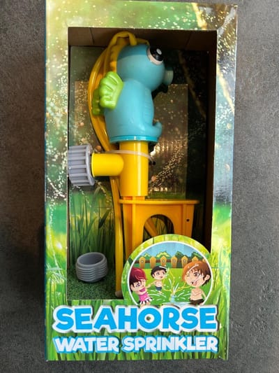 Watersproeier SEAHORSE - Water Sprinkler - Zwemspeelgoed - Waterpret zonder zwembad - waterplezier - Tuinslang aan te sluiten op kraan