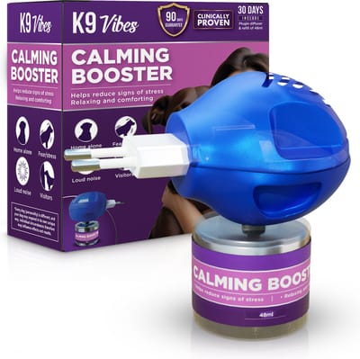 Calming Booster - Anti-stress verdamper + 1 navulling voor honden - Feromonen verdamper - Antistressmiddel hond - Kalmerend, rustgevend en ontspannend - Tegen angst en spanning en verlatingsangst - Veilig en niet verslavend - Startset