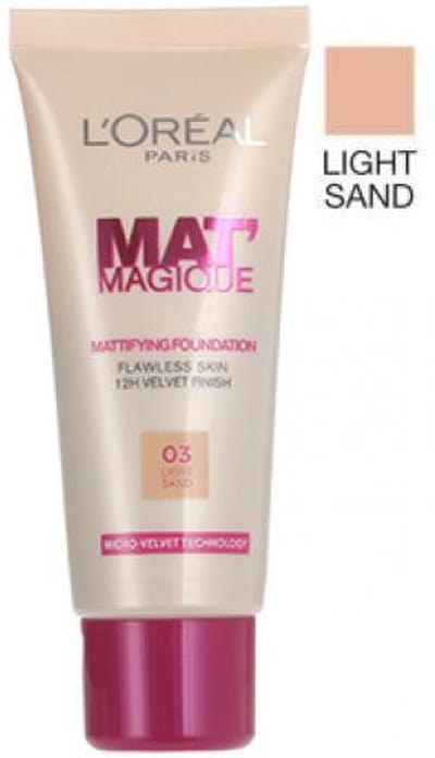 Loreal - Mat Magique Foundation - 03 Light Sand