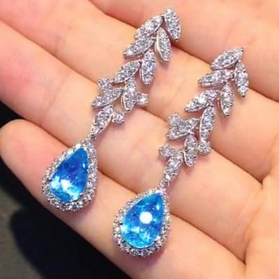 POMOiii Trendy Prachtige Vrouwen Dangle Oorbellen Luxe Blauwe Zirconia Esthetische Vrouwelijke Accessoires Huwelijksverjaardag Cadeau gray