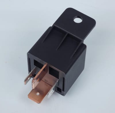 teknix startrelais voor derbi 50 gpr r motorfiets 2004 tot 2010 12v 80a 4 polig nieuw
