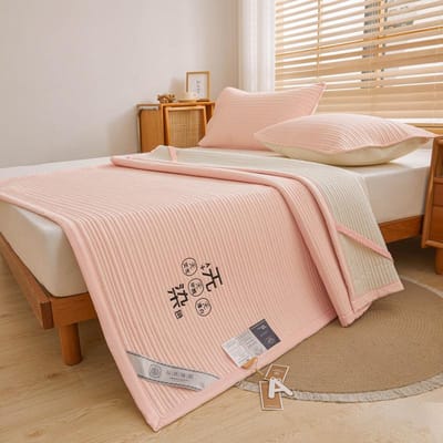 Nieuwe klasse een antibacteriële vier seizoenenmatras Hotelbedbescherming Kussen Kussen Matras Studentenmat Huishoudmatras 90*200cm white