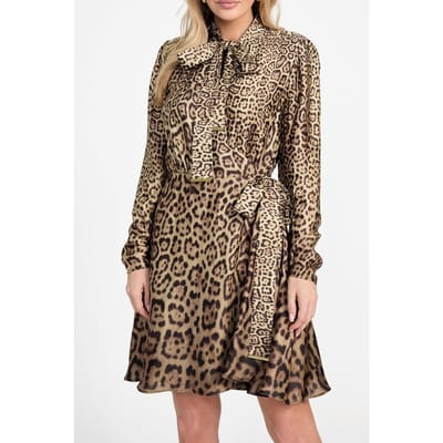 GUESS Alanis Wrap W/tie Ls Charming Leopard Deg Taglia: 42 | Abiti in T-Shirt Outlet | Donna