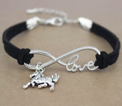 12Getit Armbandje zwart met paarden hangertje