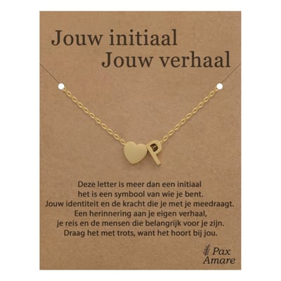 Letter P ketting op Cadeau Kaartje - Jouw initiaal, jouw verhaal - 45cm Goudkleurig Stainless Steel - Initiaal & Hartje Hanger - Pax Amare