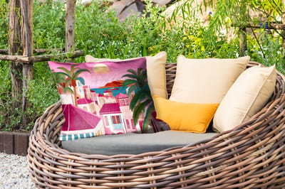 Buitenkussens - Tuin - Stad - Roze - Palmbomen - 50x30 cm