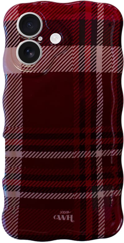xoxo Wildhearts Glossy Wavy Case Winter Nights telefoonhoesje - Geschikt voor iPhone 17 - Golvend hoesje - Glimmende silicone case met golven - Vlekbestendig - Hoesje met geruit patroon - Burgundy