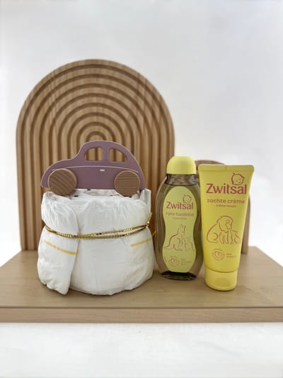 Baby •Kraam Cadeaupakket Meisje• Luiertaart Speelgoedauto Zwitsal - Leuk om cadeau te geven - Perfect Gifts