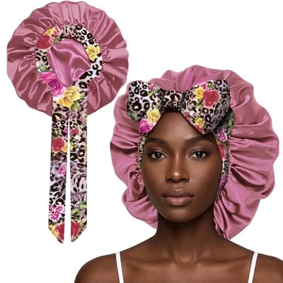 Roze satijnen haar bonnet dames – slaapmuts met bloemen & panterprint strik en linten – beschermende satijnen haarmuts tegen pluis en haarbreuk – antikroes slaap cap voor krullen en lang haar