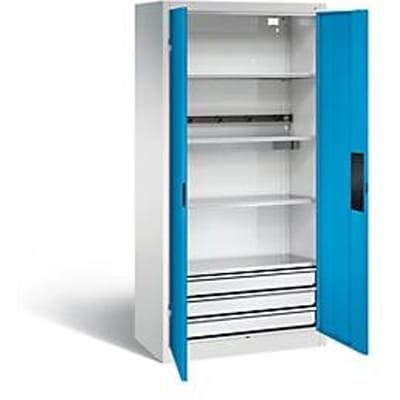 C+P acculaderkast Basic met deuren van massief plaatstaal, H 1950 x B 930 x D 500 mm, lichtgrijs/lichtblauw