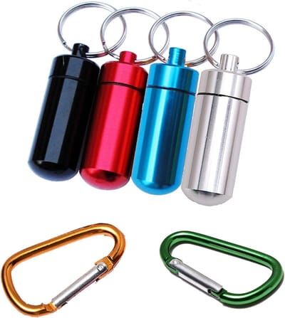 4-delige pillendoosjes set met sleutelhanger, mini pijp en metalen opbergdoos voor onderweg
