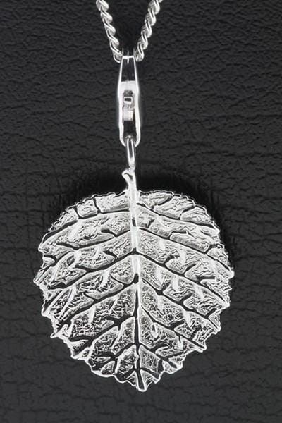 Zilveren Hazelnoot blad hanger én bedel