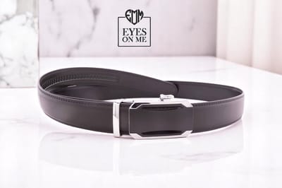 Zwarte lederen riem zonder gaatjes met automatische gesp voor heren ( model A015 )