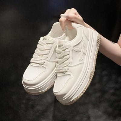 Lente en Herfst Nieuwe Ademende Mesh Witte Schoenen Dames Veelzijdige Sport- en Vrijetijdsboardschoenen Dames Mesh Schoenen 40