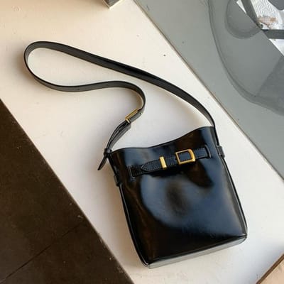Niche Design Olie Wax Leer Kleine Bucket Bag voor Vrouwen, Trendy Retro One-shoulder Crossbody Casual Kleine Tas voor Vrouwen
