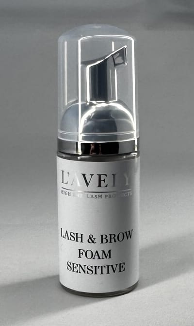 Mini lash- & brow foam Sensitive 30ml L'Avely - reisverpakking - wimperreiniging - met gratis reinigingsborstel