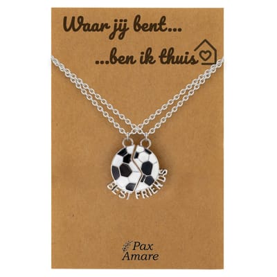 Koppel Ketting voor 2 'Waar jij bent, ben ik thuis' - Magnetische Voetbal - Vriendschapsketting op Cadeau Kaartje - 45cm + 5cm verstelbaar - Zilverkleurig - Persoonlijke Hanger - Pax Amare