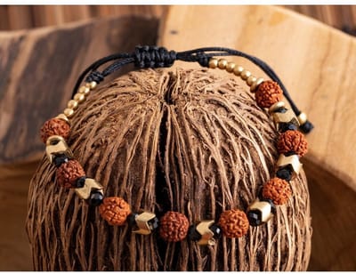 Armband met Rudraksha Ajala