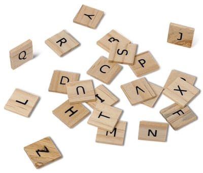 ARTYFETES - 60 houten alfabet letters in scrabble-stijl 2 cm voor tafeldecoratie