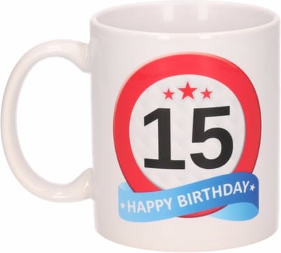 Beallatio Decorations - 15 jaar Verjaardag koffiemok - cadeau beker - stopbord print met happy birthday - 300 ml - keramiek - wit