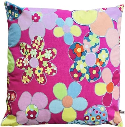 Luna-Leena duurzame sierkussen met hippie bloemen print + binnenkussen - roze met veel kleur - 45x45cm - katoen & gerecycled binnenkussen - handgemaakt in Nepal - cushion flowers - kids pillow - kinderkamer - woonkamer - bank kussen