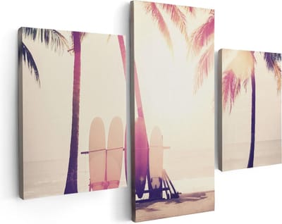 Artaza Canvas Schilderij Drieluik Tropisch Strand Met Surfborden - 90x60 - Foto Op Canvas - Canvas Print