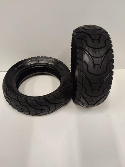 HOTA TYRE - 8,5 inch buitenband voor elektrische step - Z8Pro - Vsett 9 - Vsett 8 - Vsett 9+ - Zero 9 - Zero 8 - Kaboo - 3 inch breed - 8,5 inch omtrek - maximale belasting 65 kilo per band (130 per step) - 45 PSI druk - 3,1 Bar