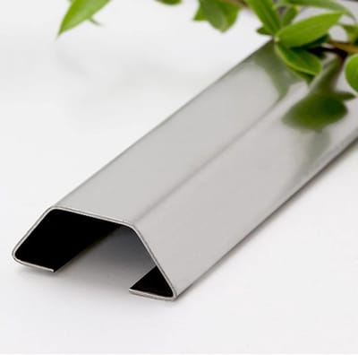 Kabelgoot Vloer - Draad Cover - Kabels Organiseren - Stevige Metalen Constructie - 1.5 Meter - Zilver