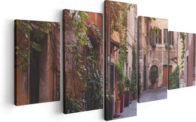 Artaza Canvas Schilderij Vijfluik Straatje in Rome met Groene Planten - 100x50 - Foto Op Canvas - Canvas Print