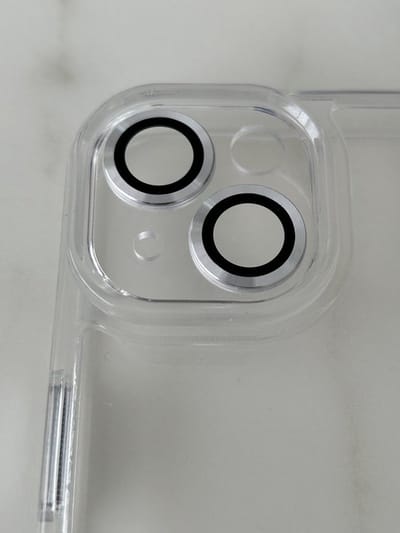 Anti-Yellow TPU/PC Hoesje - Geschikt voor iPhone 15 - Met Cameralens Glas Bescherming – Transparant – 2.5mm Dikte