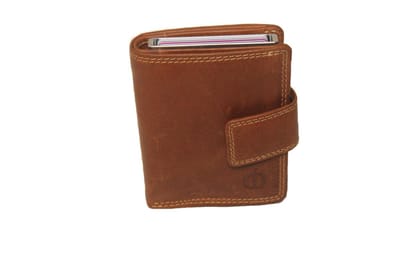 OI zand- cognac bruine complete portemonnee met figuretta Cardprotector / compacte leren beurs met metalen pasjeshouder afsluitbaar / anti skim kastje in portemonnee / licht bruin leer / 106VC