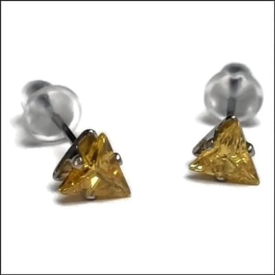 Aramat Jewels | Oorbellen | RVS Zweerknopjes Driehoek Zirkonia - Geometrische Studs | Zilverkleurig / 5 mm / Geel | |3mm | Staal | Kinderen, Volwassenen | Verkleurd niet