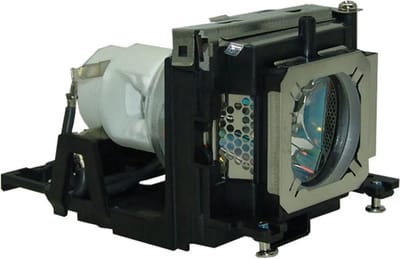 Beamerlamp geschikt voor de ELMO CRP-26 beamer, lamp code POA-LMP132 / 610-345-2456. Bevat originele UHP lamp, prestaties gelijk aan origineel.