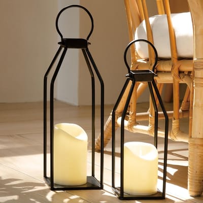 Decoratieve lantaarns - Set van twee - Sfeerverlichting creëren - Inclusief LED kaarsen - Set van 2 stuks - Zwart