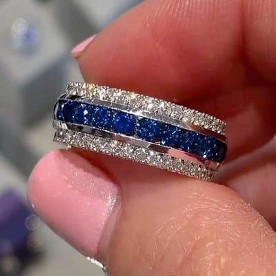 Huitan Mode Blauw Wit Zirkonia Vingerring Dames Verlovingsaccessoires Modern Trendy Trouwring Sieraden voor Vrouwen 7 blue