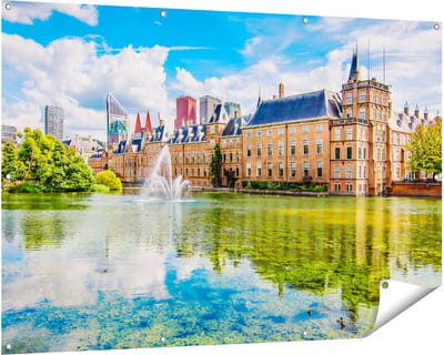 Gards Tuinposter Binnenhof met het Hofvijver in Den Haag - 150x100 cm - Tuindoek - Tuindecoratie - Wanddecoratie buiten - Tuinschilderij