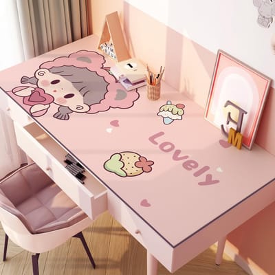 Tafelmat Antislip Hoge Waarde Een Vleugje Schoon Cartoon Schattig Meisje Met Hartjes Kinderstudietafelmat 40 * 120CM