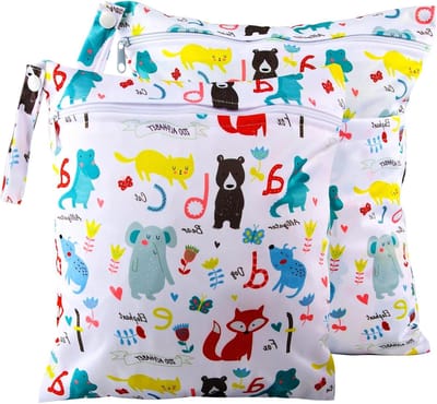 Allecto Premium - Wasbare luiertas 2 stuks waterdicht - herbruikbaar - maten 36*30 cm en 30*28 cm - cartoon print - ideaal voor luiers - met ritssluiting.