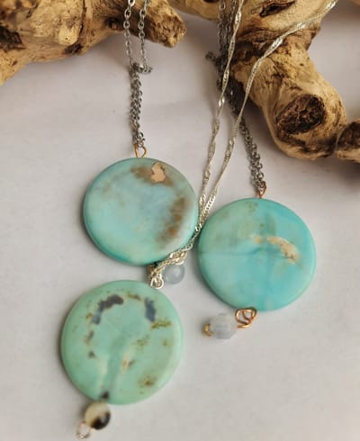 Handgemaakte ketting van Ronde Turkoois hanger - zilver ketting - massieve edelsteen