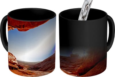 Magische Mok - Foto op Warmte Mokken - Koffiemok - Grot - Woestijn - Zon - Landschap - Magic Mok - Beker - 350 ML - Theemok