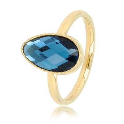 My Bendel - Goudkleurige Ring met Getwist Randje en Blauwe Glassteen - Ring met Druppel Glassteen & Getwist Randje • Blauw • Goudkleurig - met Luxe Cadeauverpakking | Sieraden Voor Dames | Maat 17.00 Mm / Maat 53