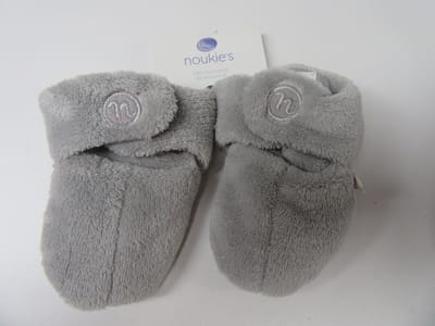 Noukie's - Schoentjes - Slofjes -  Veloudoux booties grijst -  0-3 maand   maat 16