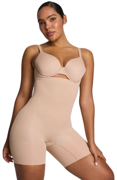 SPANXsculpt GoFigure High Waist Midthigh Short - Maat S - Kleur Chai