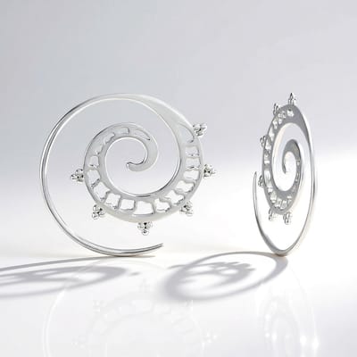 Cavill - 925 Sterling Zilver Oorbellen - Zilver - Filigraan Spiraal Oorstekers Dames - Licht & Modern - Elegante Gepolijste Zilveren Sieraden - 27 mm