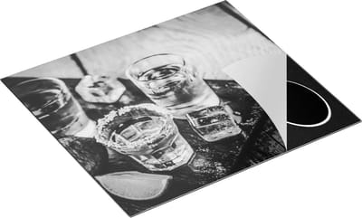Chefcare Inductie Beschermer Alcoholische Drankjes - Drank - Zwart Wit - 60x50 cm - Afdekplaat Inductie - Kookplaat Beschermer - Inductie Mat