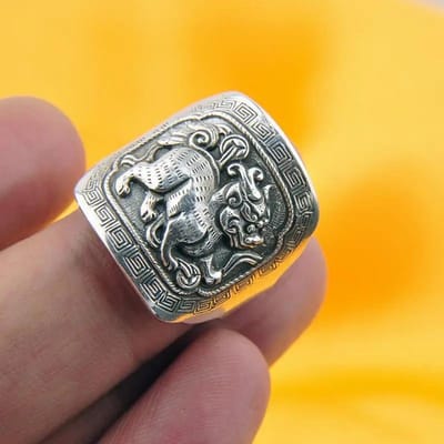 Nieuw In Etnische Stijl Vierkant Goddelijk Beest Mannen Ringen 990 Thais Vintage Emaille Blauw Banket Feest Sieraden Opening Verstelbaar resizable gray