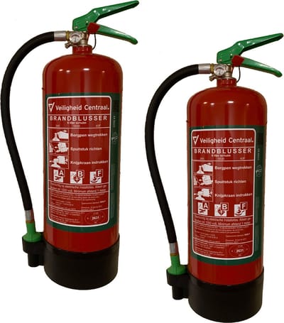 Schuimblusser vetbrandblusser 6 liter ABF - 2 stuks - Inclusief keuringssticker en bevestigingsbeugel - Voldoet aan de wettelijke eisen