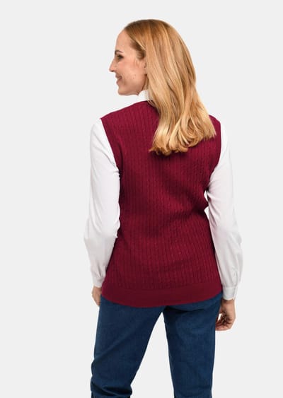 Slip-over met tijdloos kabelpatroon - donkerrood - Gr. 38 van Goldner Fashion