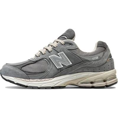 Baskets Unisexe New Balance 2002R Gris Ombre Castlerock Timberwolf M2002RNM 40.5 gray