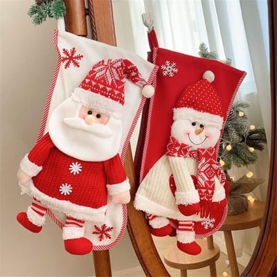 QTTVBTNA - 2 Stuks 3D Sneeuwpop Kerststockings - Grote Pluchen Kerstsokken met Gnome Design - voor Schoorsteen & Boom - Feestelijke Kerstdecoratie voor in Huis